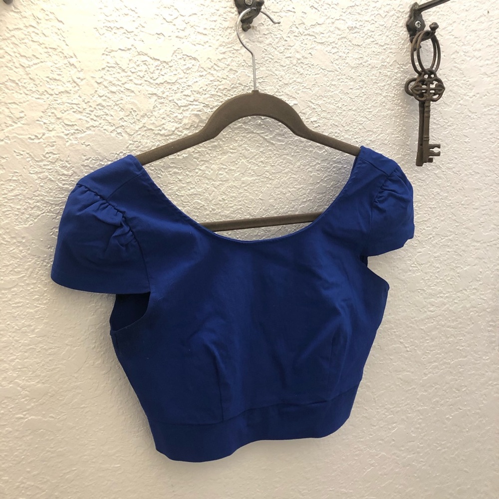 Crop top